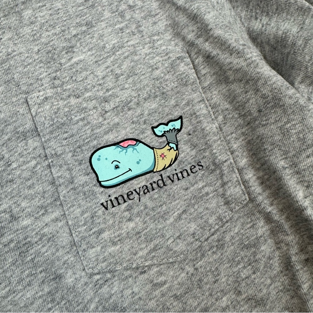 Vineyard Vines Kids Gray Halloween Whale Long Sleeve Tee ~ FITS 8/10 - Picture 6 of 11
